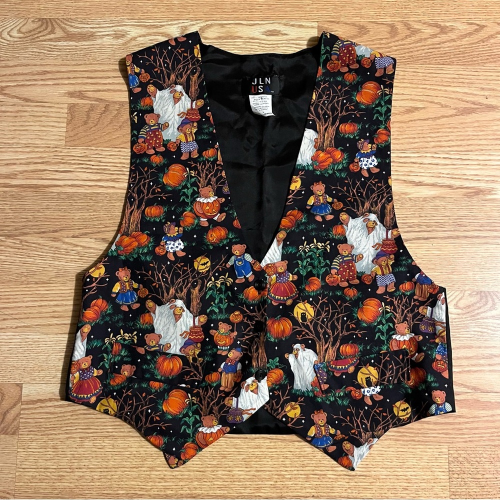 JLN USA halloween teddy bear print vest